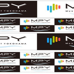 「Music Port YOKOHAMA」フラッグが秋のグランモール公園を彩っています♪の写真